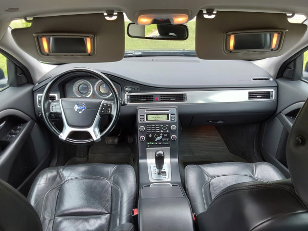 Volvo V70 2.4D5 Automatic 12.09` - attēls 16