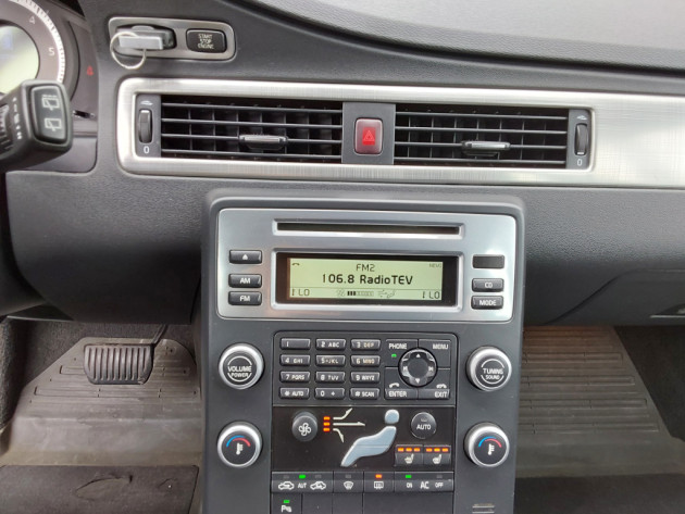 Volvo V70 2.4D5 Automatic 12.09` - attēls 18