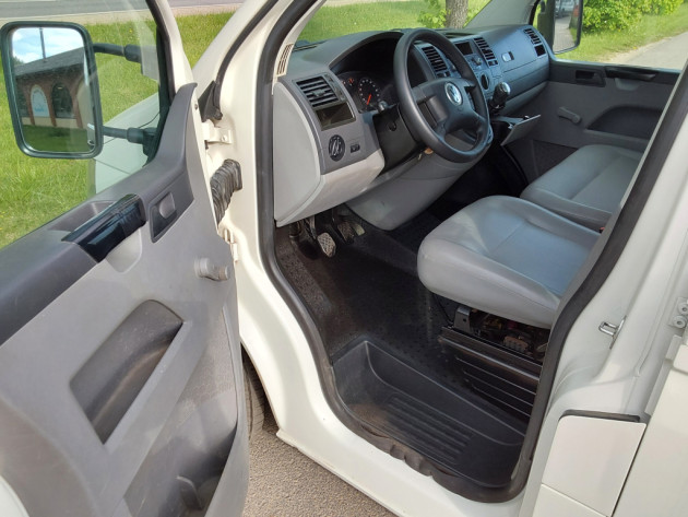 VW T5 1.9TDi 75kw,6vietas,kravas 05.07` - attēls 13