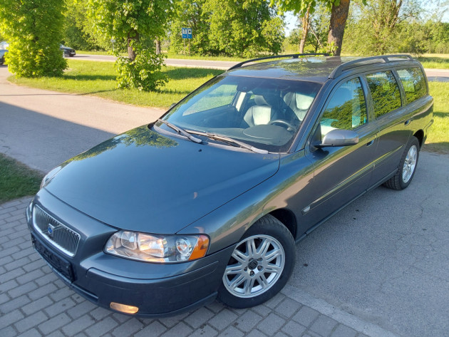 Volvo V70 2.4D5 120kw autom,03.06` - attēls 3