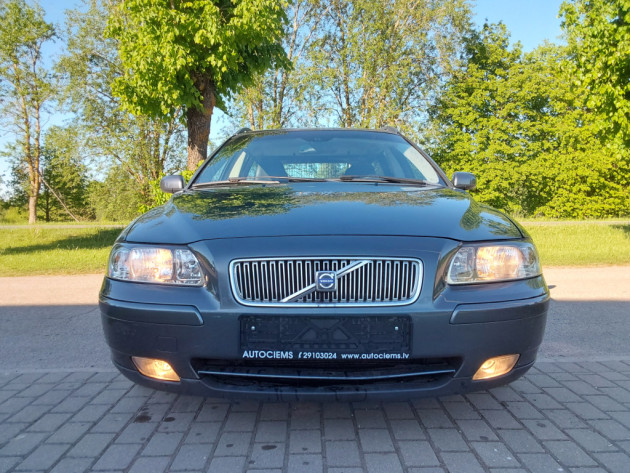 Volvo V70 2.4D5 120kw autom,03.06` - attēls 6