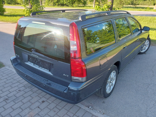 Volvo V70 2.4D5 120kw autom,03.06` - attēls 4