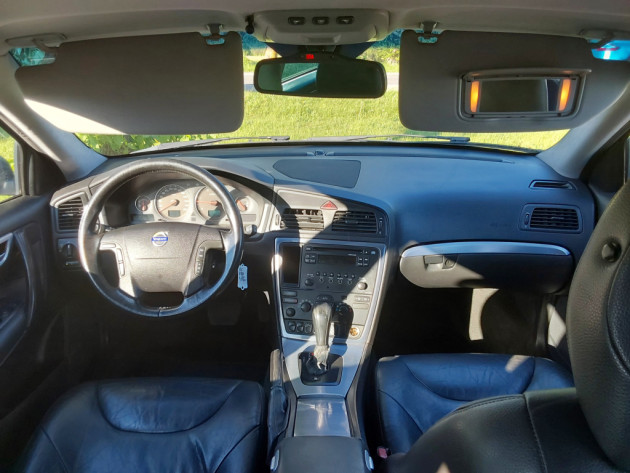 Volvo V70 2.4D5 120kw autom,03.06` - attēls 16