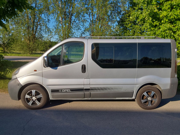 Opel Vivaro 1.9CDTi 74kw,8 v.07.04` - attēls 8