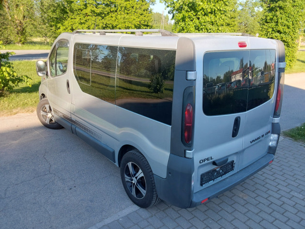 Opel Vivaro 1.9CDTi 74kw,8 v.07.04` - attēls 2