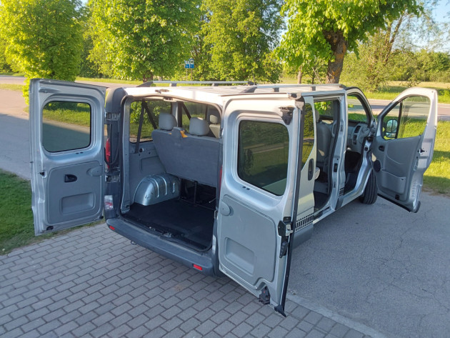 Opel Vivaro 1.9CDTi 74kw,8 v.07.04` - attēls 9