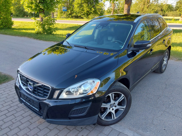 Volvo XC60 2.4D5 151kw,4X4,autom.07.10` - attēls 3
