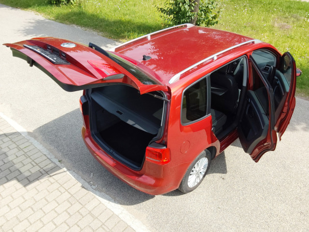 VW Touran 1.6TDi CUP 77kw 11.14` - attēls 5