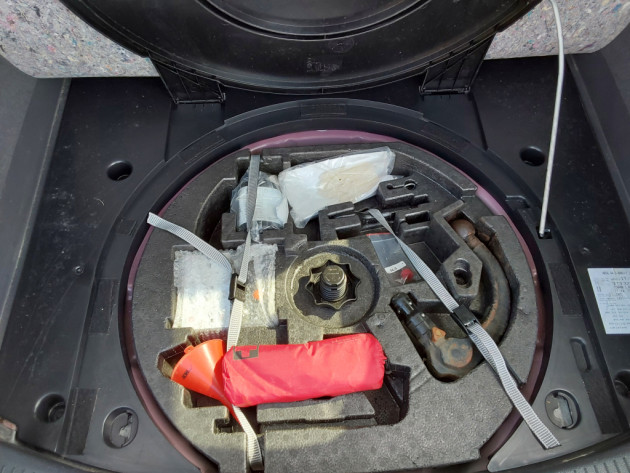 VW Touran 1.6TDi CUP 77kw 11.14` - attēls 32