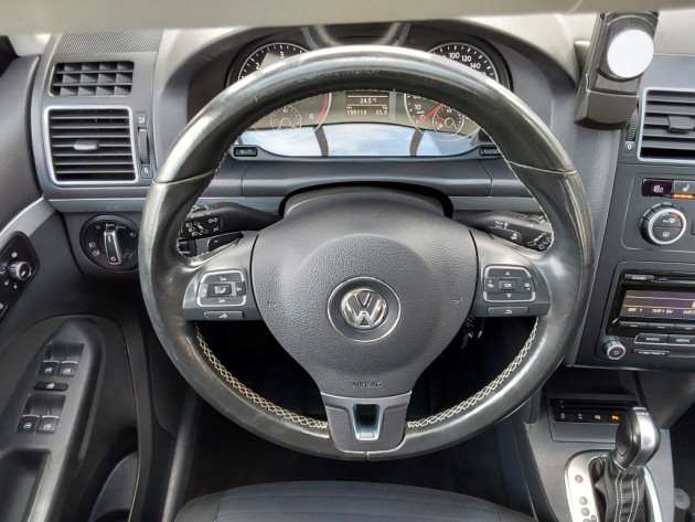 VW Touran 1.6TDi CUP 77kw 11.14` - attēls 35