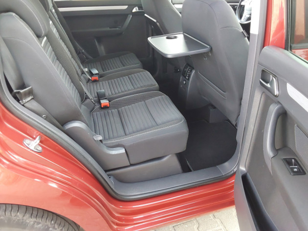 VW Touran 1.6TDi CUP 77kw 11.14` - attēls 24