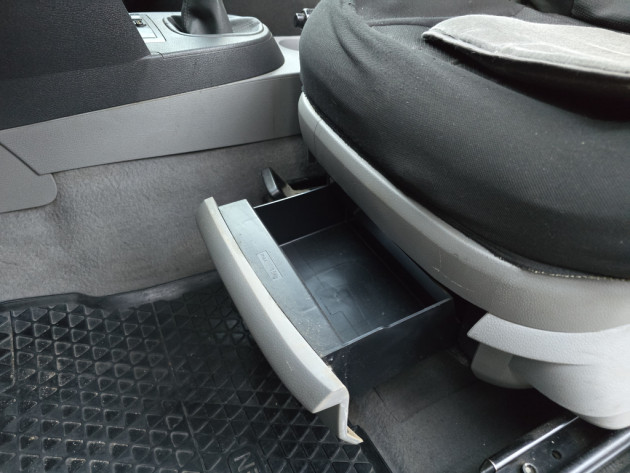 VW Caddy Life 1.6i 7v.09.05` - attēls 11