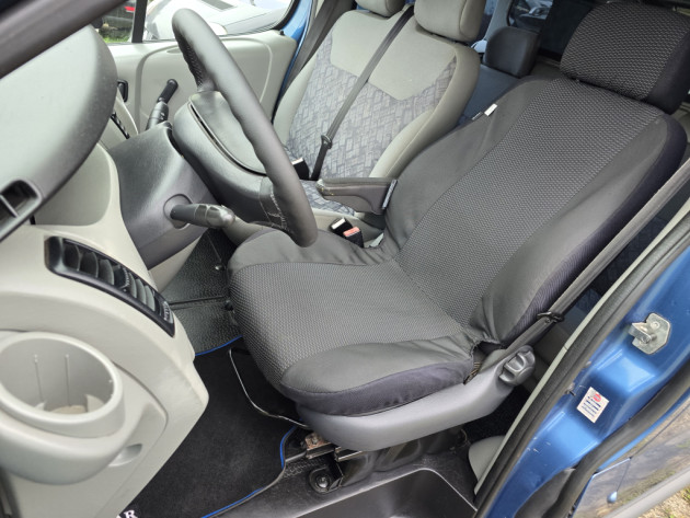 Opel Vivaro 1.9CDTi 74kw,6v.,02.06` - attēls 11