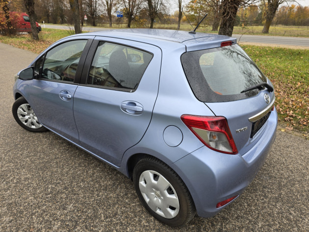 Toyota Yaris 1.4 D4D 66kw Active 6ātr.07.13` - attēls 4