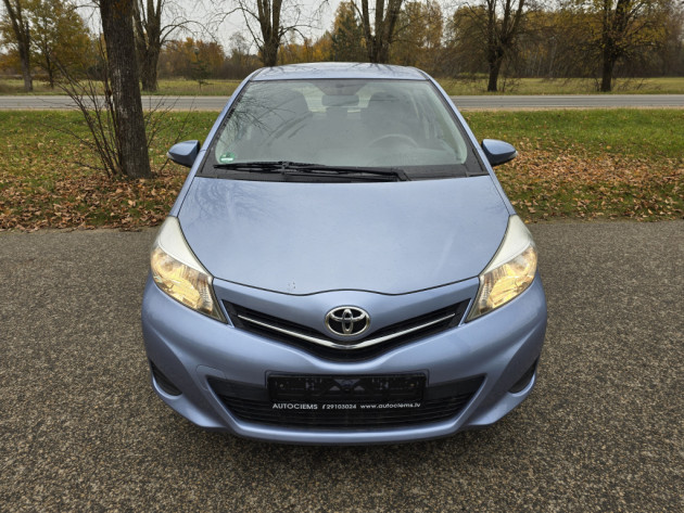 Toyota Yaris 1.4 D4D 66kw Active 6ātr.07.13` - attēls 6