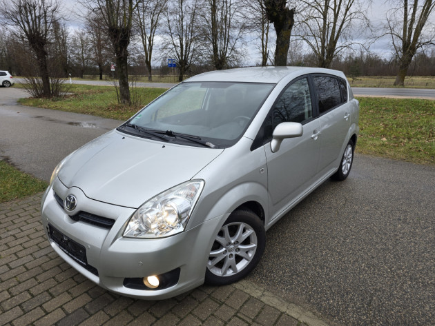 Toyota Corolla Verso Team 2.2D4D 7V.08.08` - attēls 1