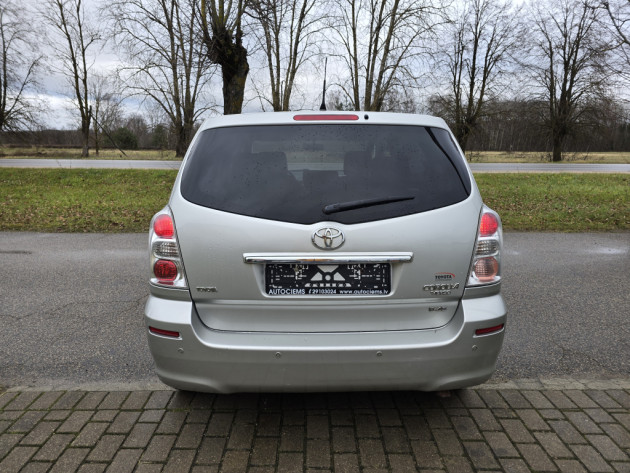 Toyota Corolla Verso Team 2.2D4D 7V.08.08` - attēls 7