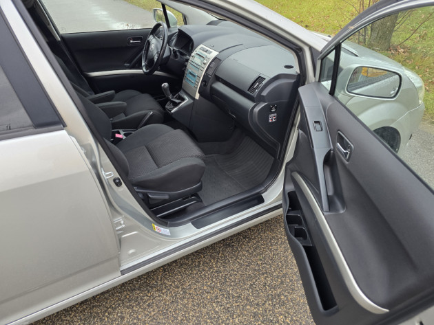 Toyota Corolla Verso Team 2.2D4D 7V.08.08` - attēls 21