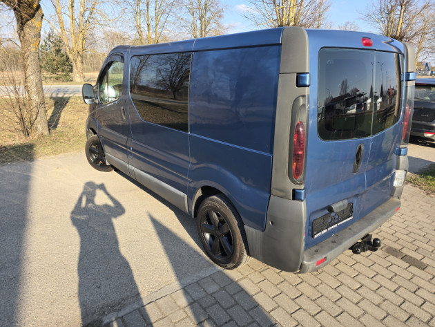 Opel Vivaro 1.9CDTi 74kw,6v.,02.06` - attēls 2