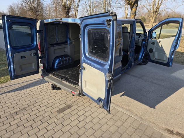 Opel Vivaro 1.9CDTi 74kw,6v.,02.06` - attēls 8