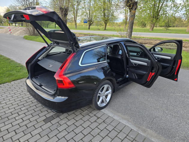 Volvo V90 2.0D4 140kw Summum05.19` - attēls 10