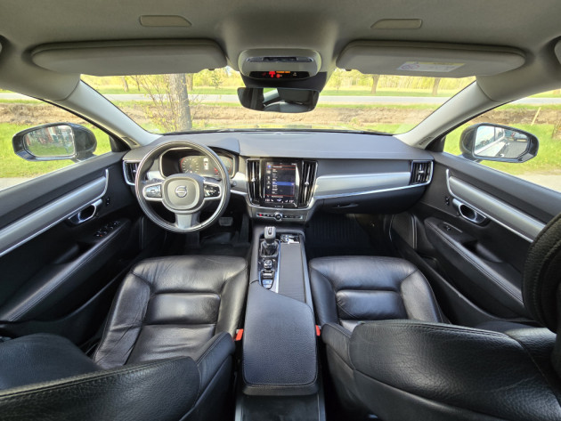Volvo V90 2.0D4 140kw Summum05.19` - attēls 17