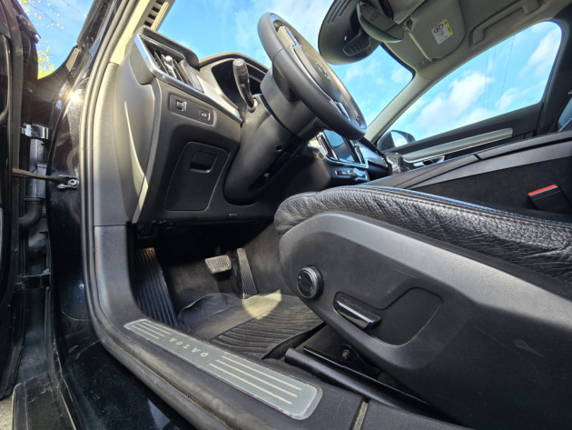 Volvo V90 2.0D4 140kw Summum05.19` - attēls 12