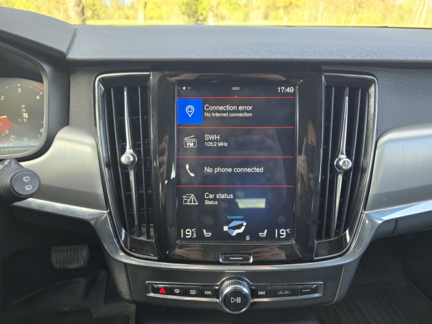 Volvo V90 2.0D4 140kw Summum05.19` - attēls 18