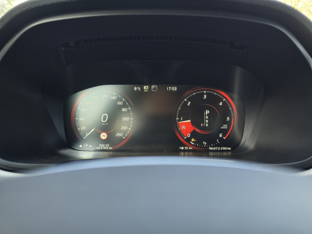 Volvo V90 2.0D4 140kw Summum05.19` - attēls 34