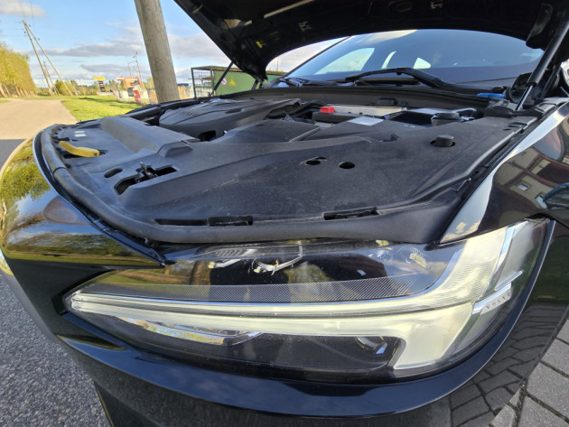 Volvo V90 2.0D4 140kw Summum05.19` - attēls 33