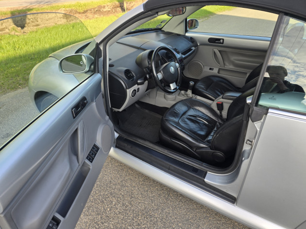 VW NeW Beetle1.9TDi Cabrio 06.05` - attēls 13