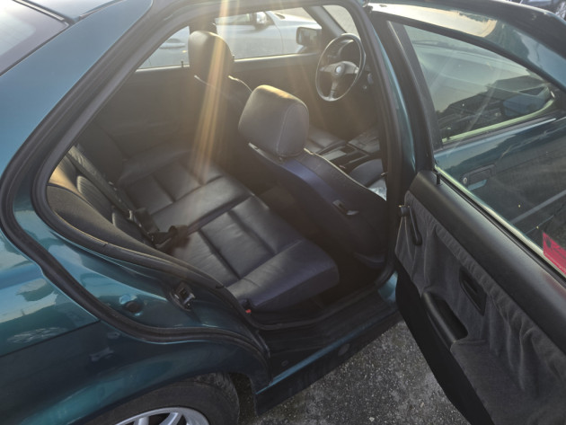 BMW 318i E36 limuzīns āda 09.92` - attēls 17