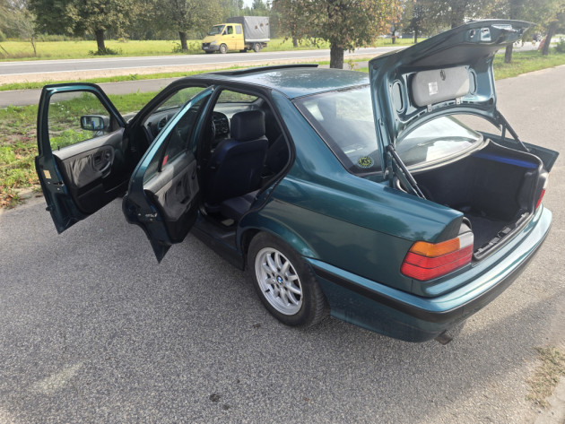 BMW 318i E36 limuzīns āda 09.92` - attēls 9
