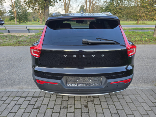 Volvo XC40 2.0D Inscription 07.18` - attēls 8