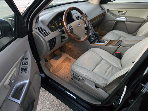 Volvo XC90 2.4D5 autom.04.06` - attēls 9