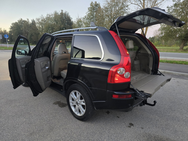 Volvo XC90 2.4D5 autom.04.06` - attēls 8