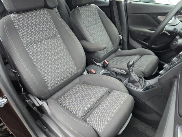 Opel Mokka 4X4 1.7CDTi96kW05.14` - attēls 19