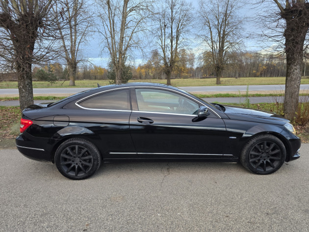 Mercedes Benz C220 CDi Coupe 07.12` - attēls 8