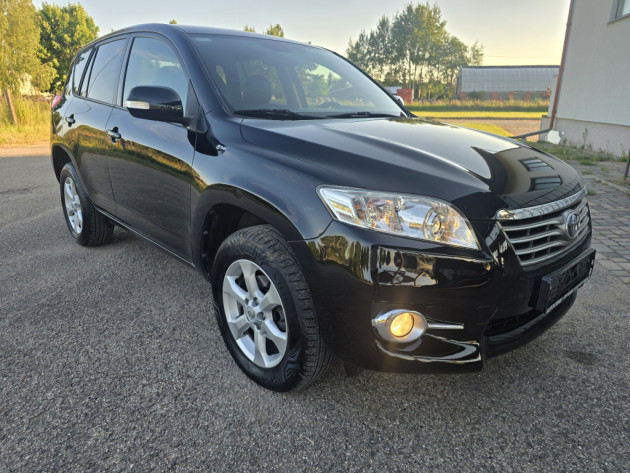Toyota RaV4 2.2D4,110kw,4x4,04.11` - attēls 3