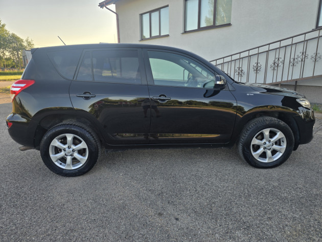 Toyota RaV4 2.2D4,110kw,4x4,04.11` - attēls 6