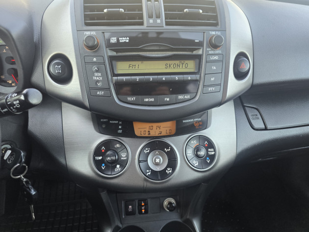 Toyota RaV4 2.2D4,110kw,4x4,04.11` - attēls 18