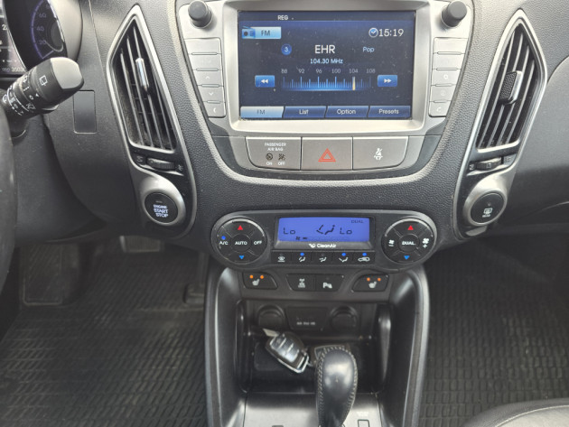 Hyundai IX35 2.0CRDi 4X4 autom.10.15` - attēls 10