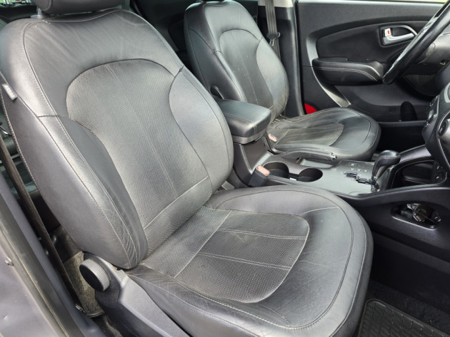 Hyundai IX35 2.0CRDi 4X4 autom.10.15` - attēls 16