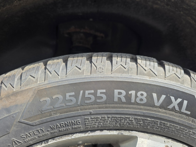 Hyundai IX35 2.0CRDi 4X4 autom.10.15` - attēls 26