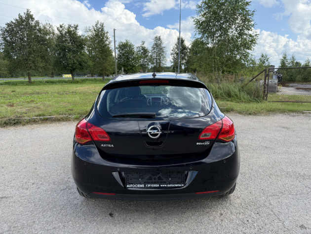 Opel Astra J1.6i 5durv.,5ātr.07.10` - attēls 6