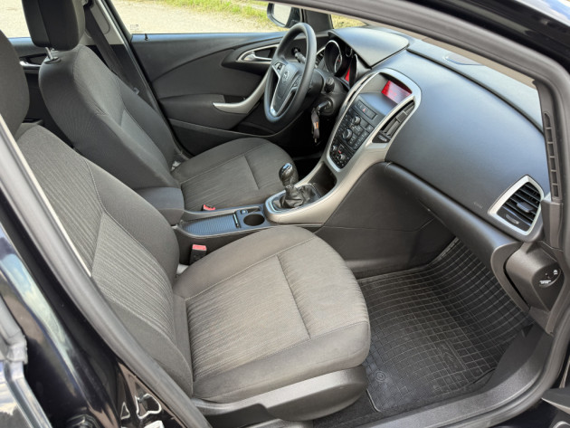 Opel Astra J1.6i 5durv.,5ātr.07.10` - attēls 12