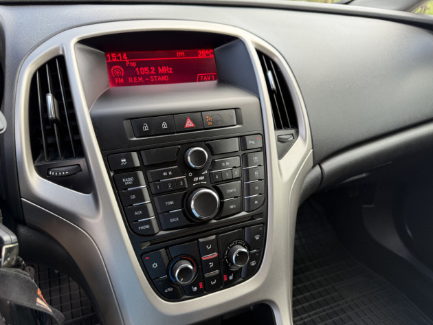 Opel Astra J1.6i 5durv.,5ātr.07.10` - attēls 10