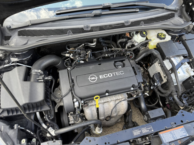 Opel Astra J1.6i 5durv.,5ātr.07.10` - attēls 16