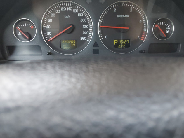 Volvo V70 2.4D5 120kw autom,03.06` - attēls 25