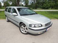 Volvo V70 2.4D 120kW Momentum 09.03`